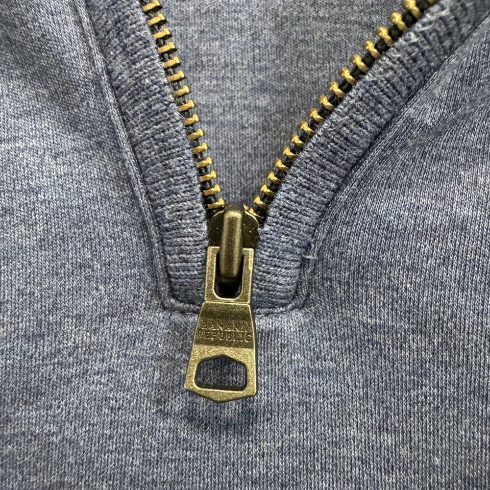 Banana Republic lightweight quarter